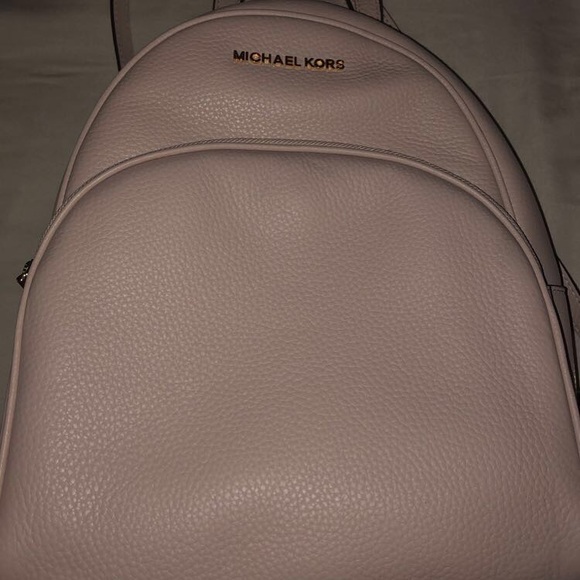 Brand New Michael Kors Abbey Medium Pebbled Leather Backpack - Picture 3 of 7